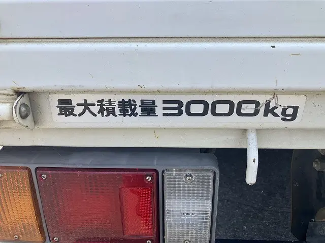 いすゞ エルフ PB-NPR81AR(2WD)の写真36