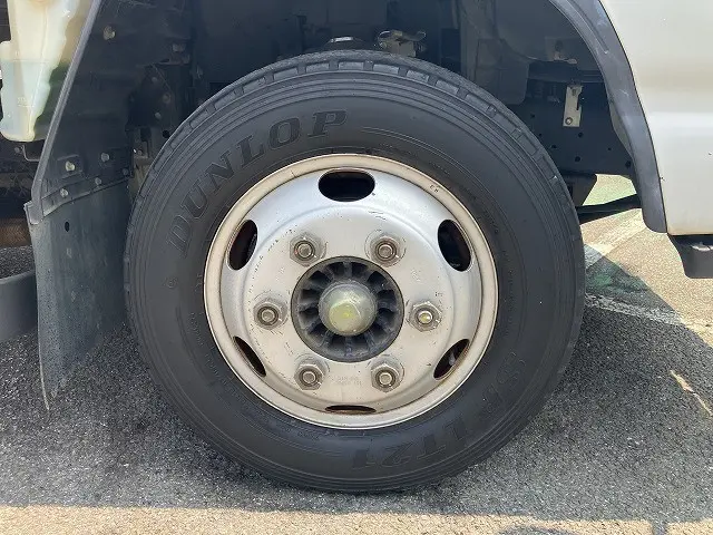 いすゞ エルフ PB-NPR81AR(2WD)の写真38