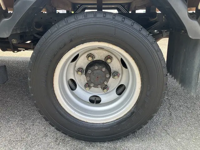 いすゞ エルフ PB-NPR81AR(2WD)の写真40