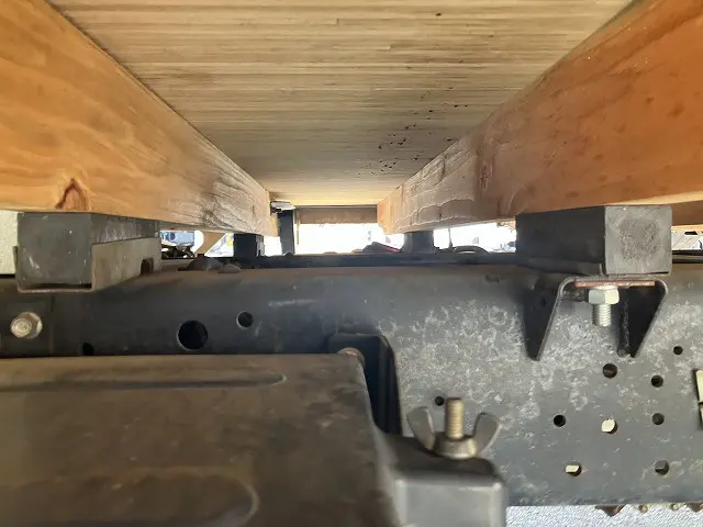 いすゞ エルフ PB-NPR81AR(2WD)の写真49