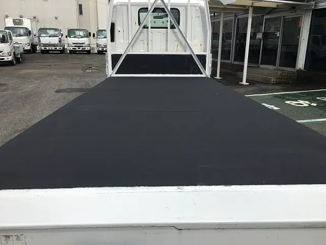 いすゞ エルフ BKG-NLR85AR(2WD)の写真16