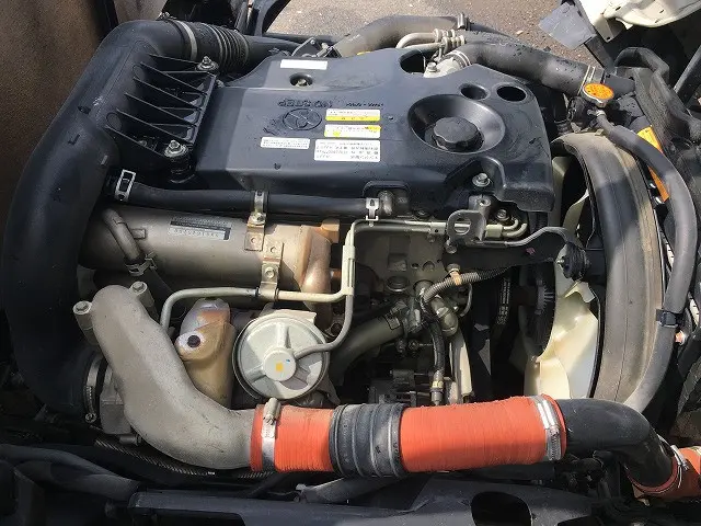 いすゞ エルフ BKG-NLR85AR(2WD)の写真33