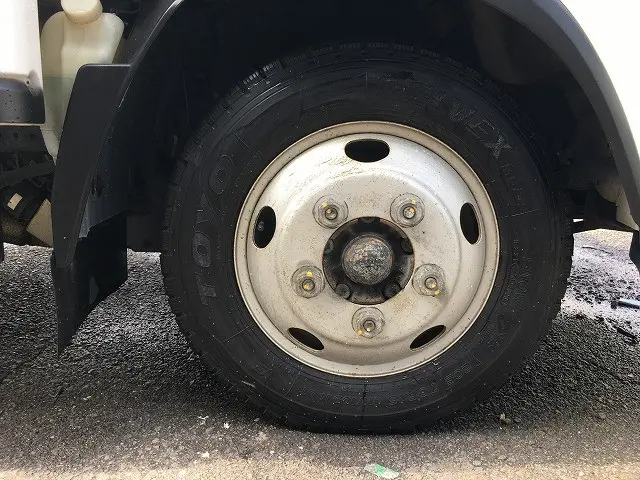 いすゞ エルフ BKG-NLR85AR(2WD)の写真37