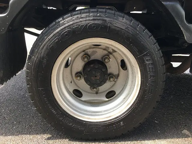 いすゞ エルフ BKG-NLR85AR(2WD)の写真38