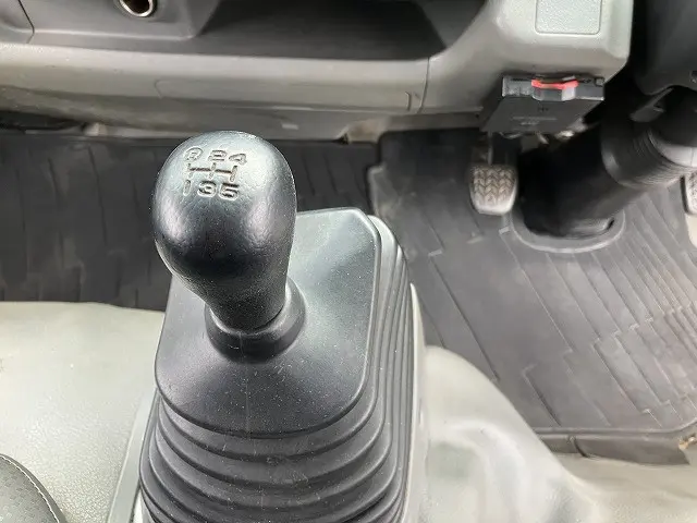 日野 デュトロ TKG-XZU605M(2WD)の写真31