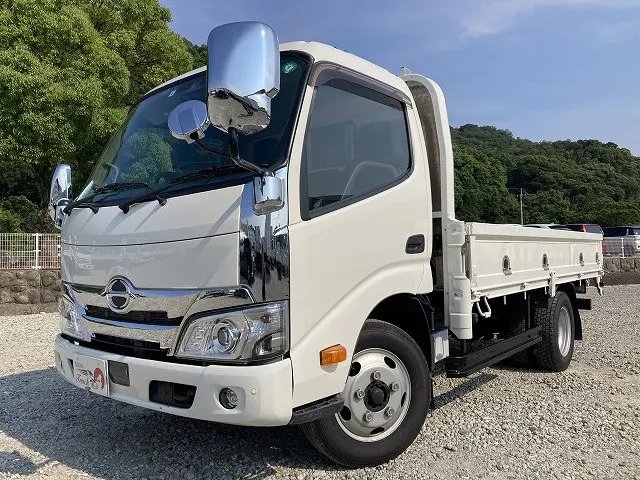 日野 デュトロ 2RG-XZU645M(2WD)の写真1