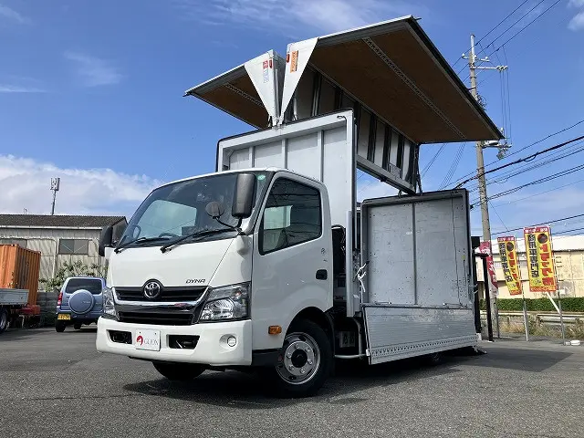 トヨタ ダイナ TPG-XZU712(2WD)の写真1