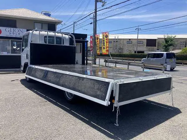 いすゞ エルフ TPG-NPR85AR(2WD)の写真15