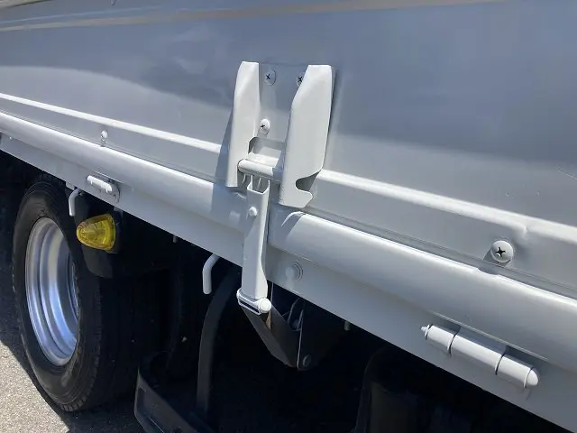 いすゞ エルフ TPG-NPR85AR(2WD)の写真16