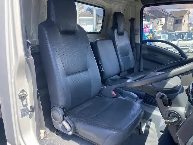 いすゞ エルフ TPG-NPR85AR(2WD)の写真40