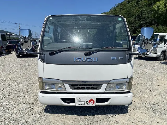 いすゞ エルフ KR-NHR69E(2WD)の写真2