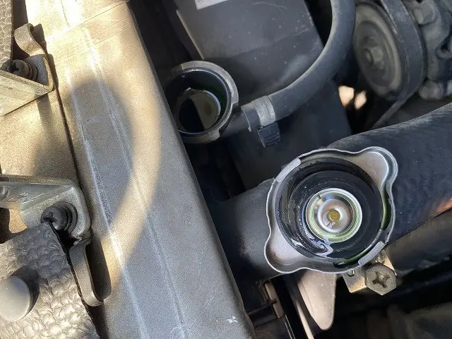 いすゞ エルフ KR-NHR69E(2WD)の写真19