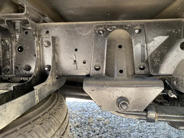 いすゞ エルフ KR-NHR69E(2WD)の写真37