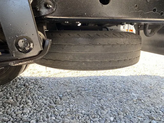 いすゞ エルフ KR-NHR69E(2WD)の写真40