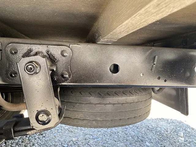 いすゞ エルフ KR-NHR69E(2WD)の写真41