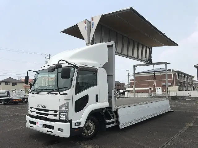 いすゞ フォワード 2RG-FRR90T2(2WD)の写真4