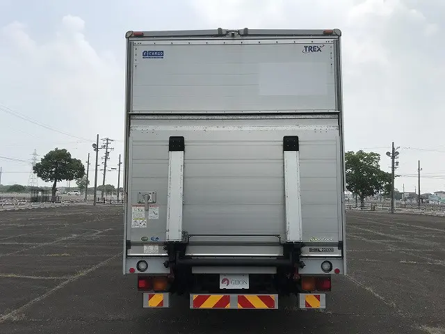 いすゞ フォワード 2RG-FRR90T2(2WD)の写真13