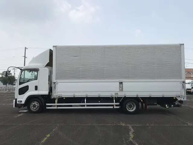 いすゞ フォワード 2RG-FRR90T2(2WD)の写真15