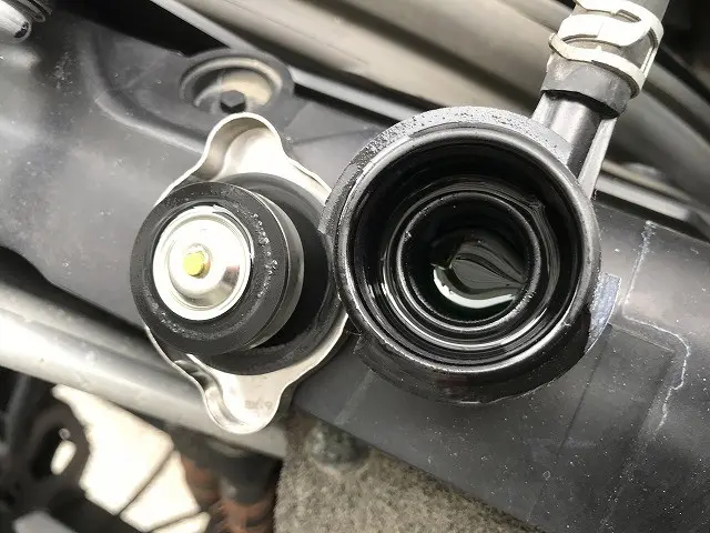 いすゞ フォワード 2RG-FRR90T2(2WD)の写真18