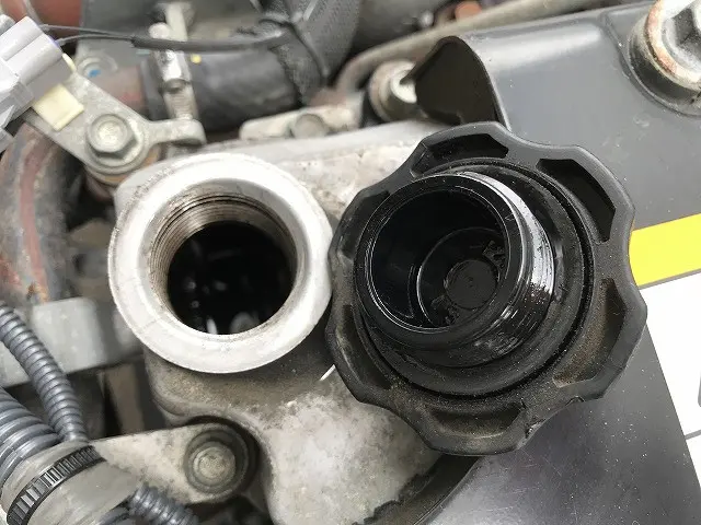 いすゞ フォワード 2RG-FRR90T2(2WD)の写真19