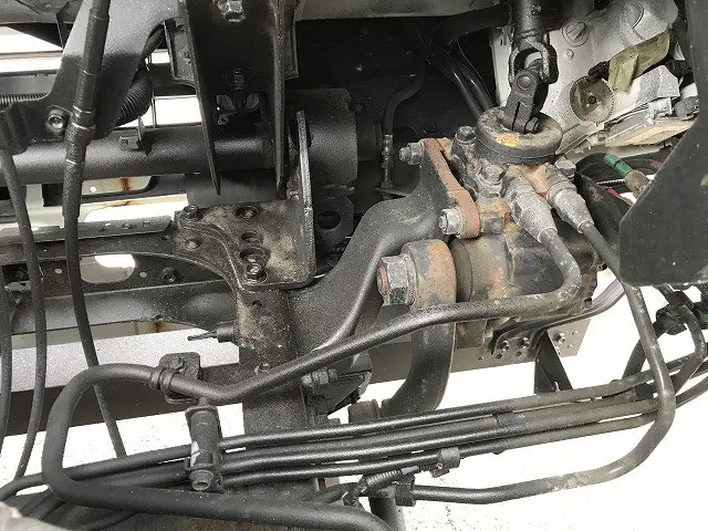 いすゞ フォワード 2RG-FRR90T2(2WD)の写真23