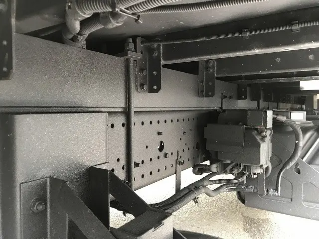 いすゞ フォワード 2RG-FRR90T2(2WD)の写真27