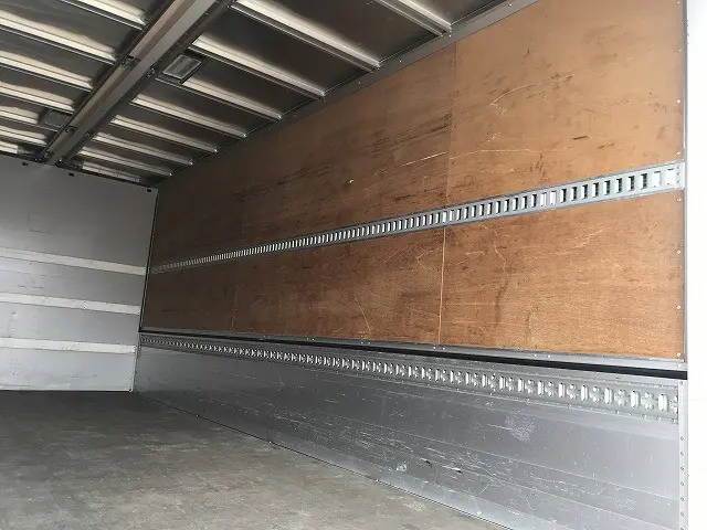 いすゞ フォワード 2RG-FRR90T2(2WD)の写真44