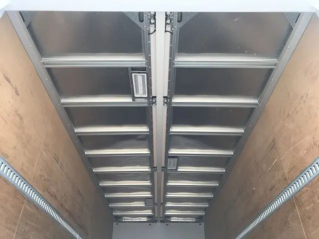 いすゞ フォワード 2RG-FRR90T2(2WD)の写真46