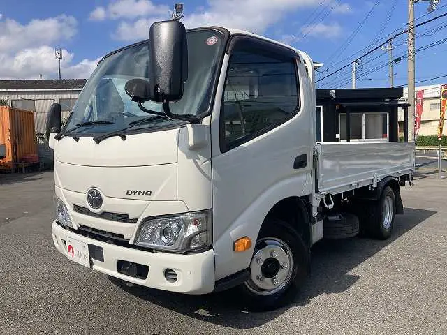 トヨタ ダイナ 2RG-XZU605(2WD)の写真1