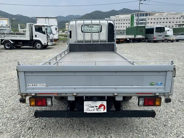 いすゞ エルフ 2RG-NNR88AR(2WD)の写真7