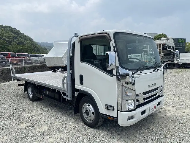 いすゞ エルフ 2RG-NNR88AR(2WD)の写真10