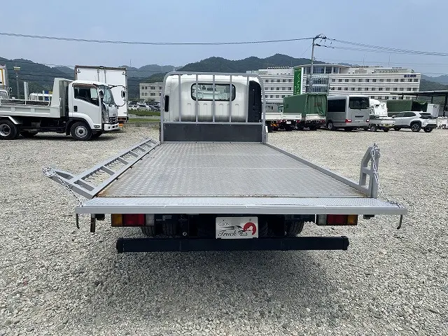 いすゞ エルフ 2RG-NNR88AR(2WD)の写真14