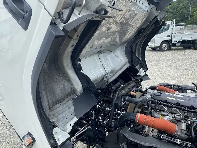 いすゞ エルフ 2RG-NNR88AR(2WD)の写真20