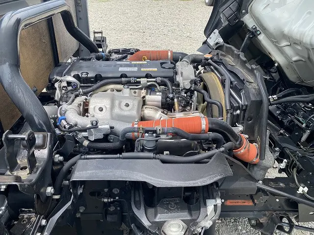 いすゞ エルフ 2RG-NNR88AR(2WD)の写真21