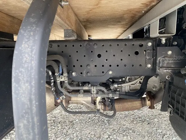 いすゞ エルフ 2RG-NNR88AR(2WD)の写真34