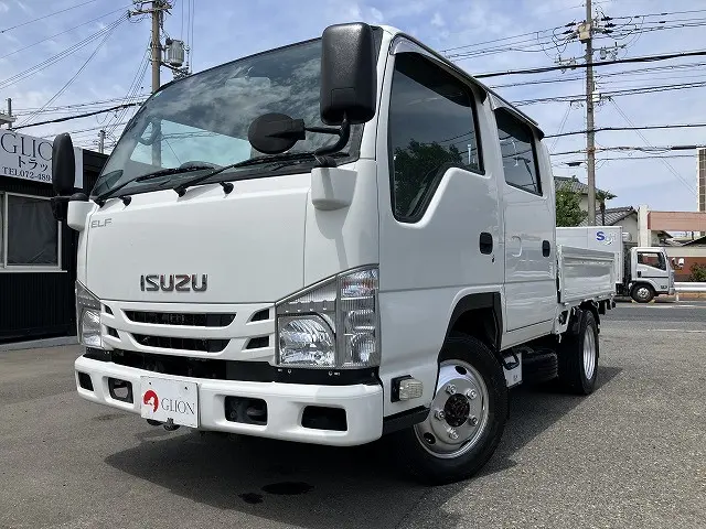 いすゞ エルフ TRG-NHS85A(4WD)の写真1