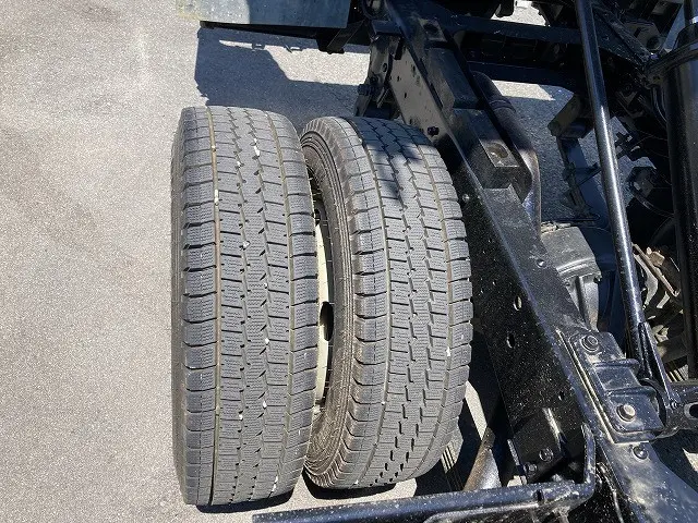 いすゞ エルフ TPG-NKS85AN(4WD)の写真28