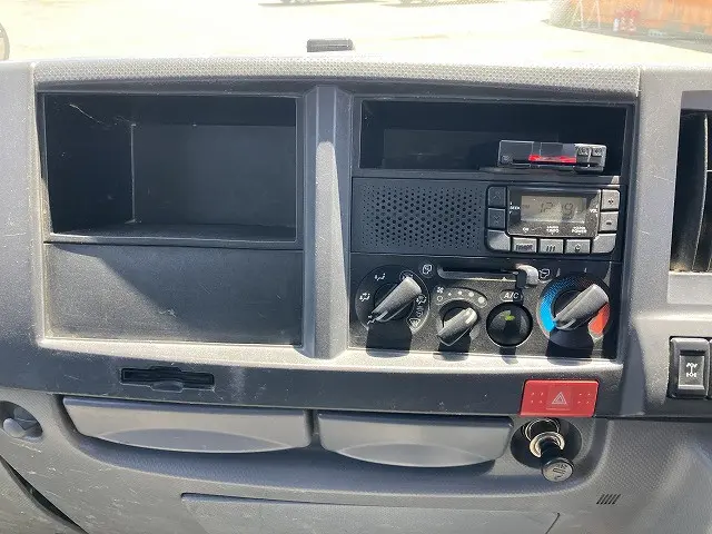 いすゞ エルフ TPG-NKS85AN(4WD)の写真42