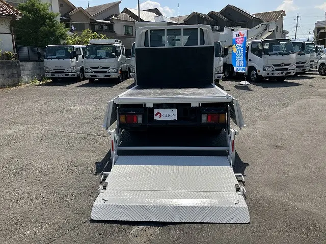 いすゞ エルフ TPG-NJR85A(2WD)の写真14