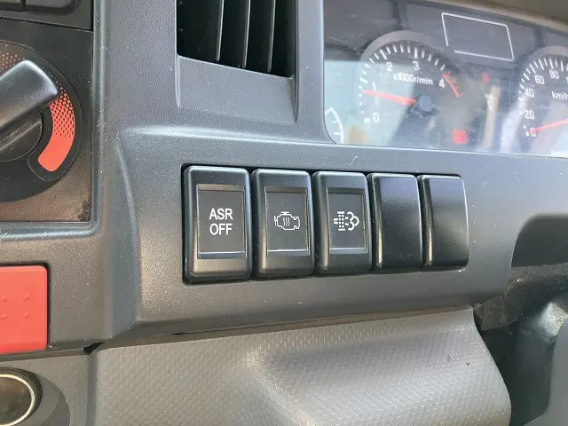 いすゞ エルフ TPG-NJR85A(2WD)の写真38