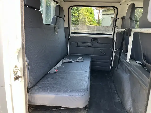 いすゞ エルフ TPG-NJR85A(2WD)の写真44