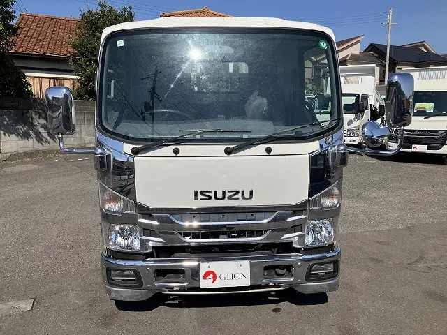 いすゞ エルフ TRG-NLR85AR(2WD)の写真2