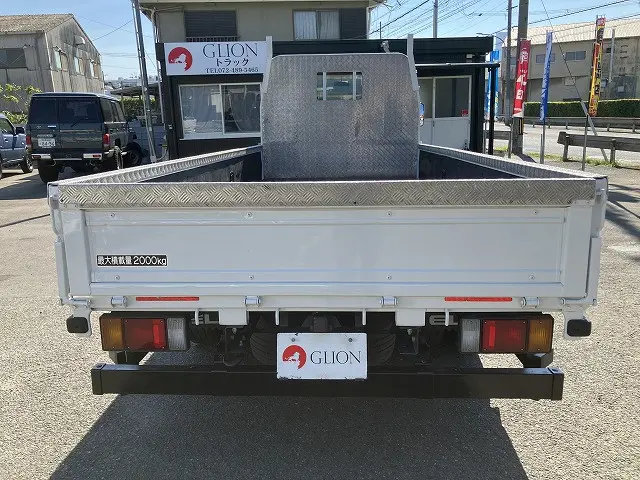 いすゞ エルフ TRG-NLR85AR(2WD)の写真7