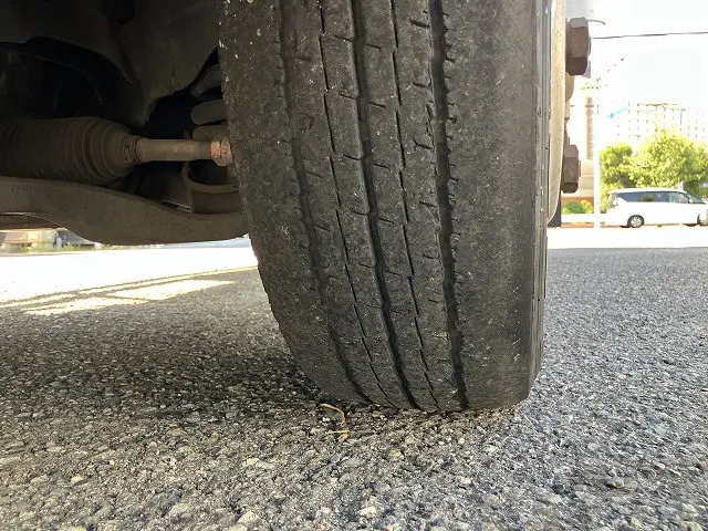 いすゞ エルフ TRG-NLR85AR(2WD)の写真26