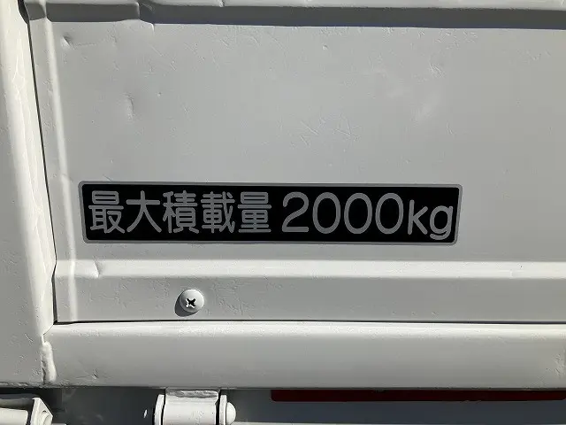 いすゞ エルフ TRG-NLR85AR(2WD)の写真37