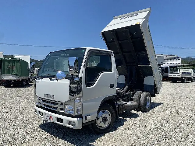 いすゞ エルフ TPG-NKS85AN(2WD)の写真1