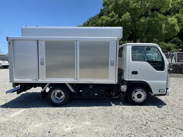 いすゞ エルフ TRG-NJR85AN(2WD)の写真5