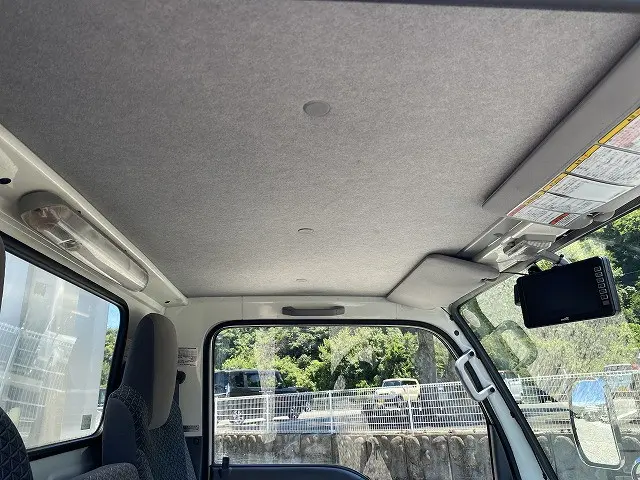 いすゞ エルフ TRG-NJR85AN(2WD)の写真31