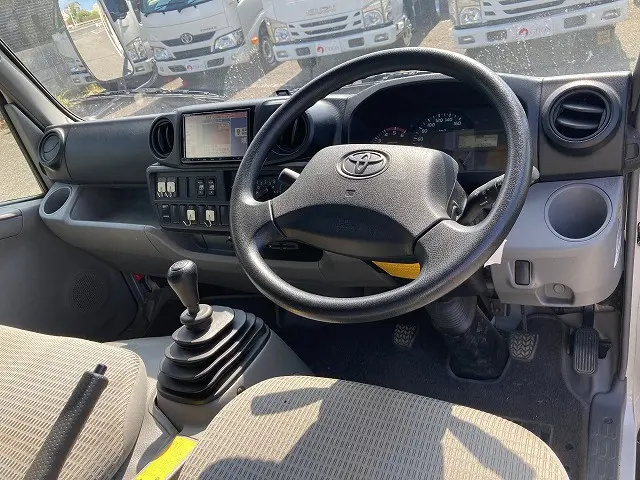 トヨタ トヨエース QDF-KDY231(2WD)の写真36