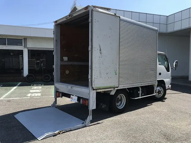 いすゞ エルフ TKG-NKR85AN(2WD)の写真1